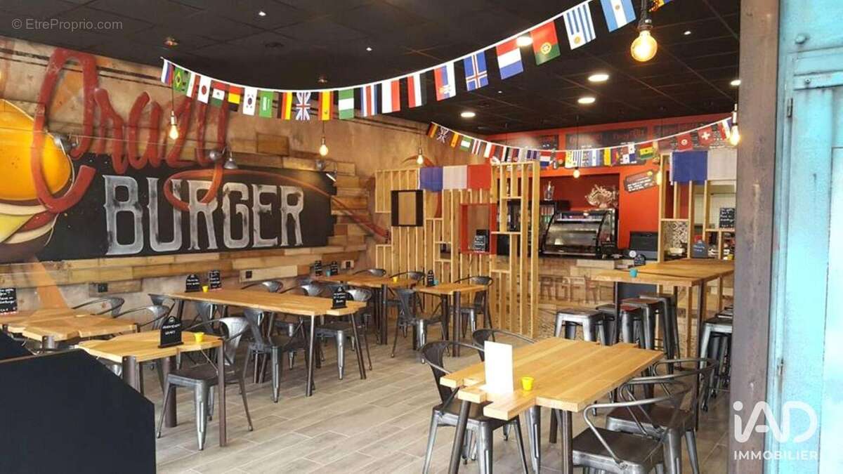 Photo 5 - Commerce à SAINT-JUST-SAINT-RAMBERT