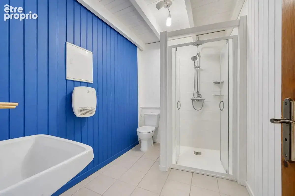17700 VOUHÉ – ANCIENNE FORGE RÉNOVÉE – 239 M² - Gîte - Piscine - photo 15