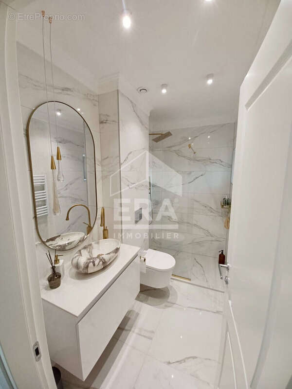 Maison à LES OMERGUES