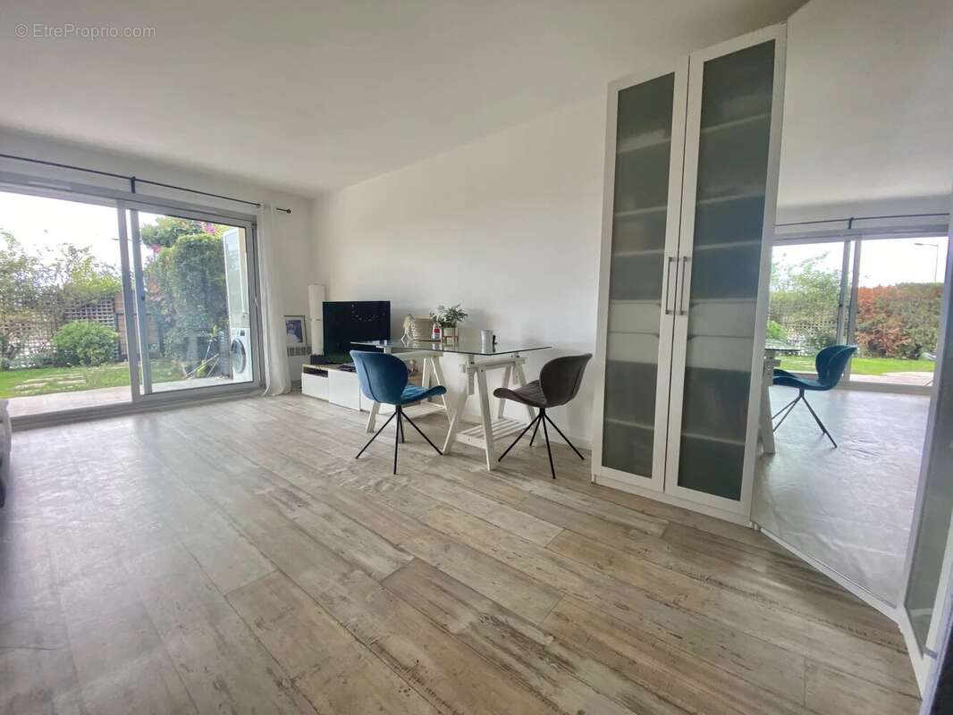 Appartement à ROQUEBRUNE-CAP-MARTIN