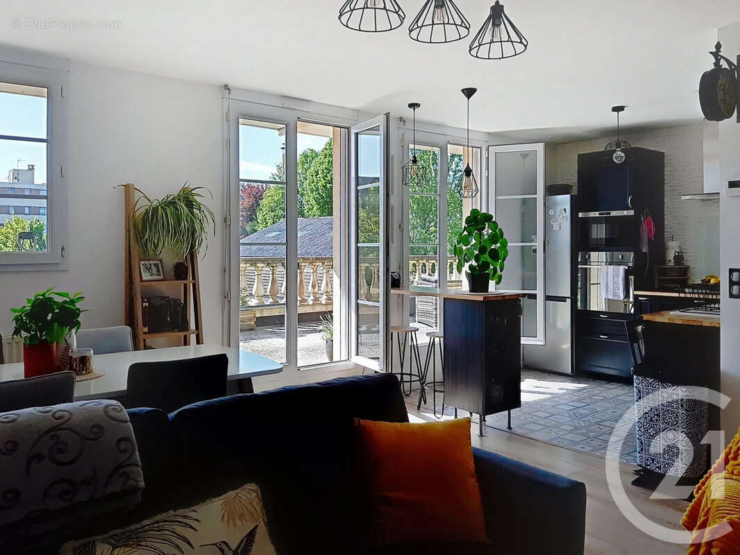 Appartement à SENS