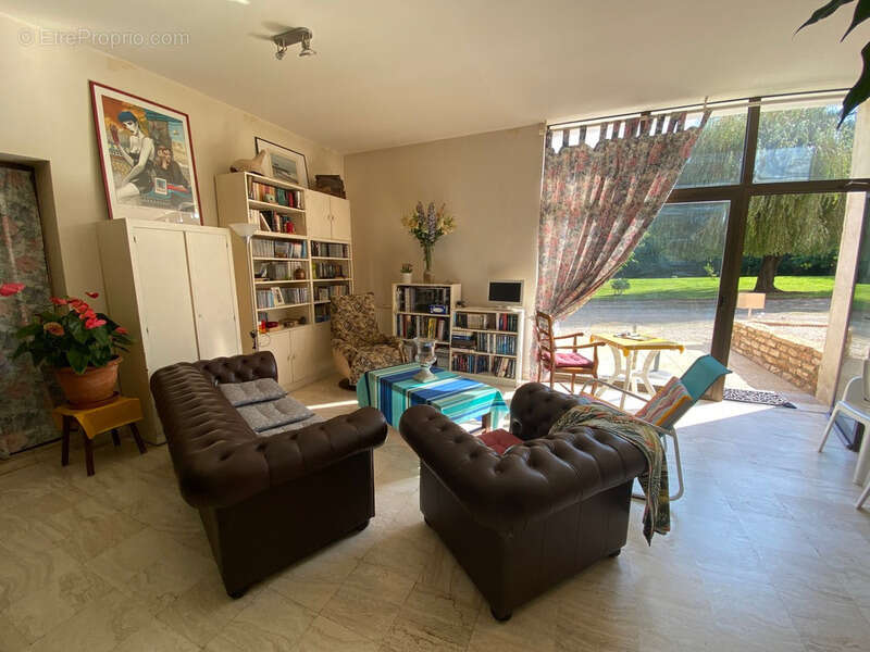 Maison à CHATENOY-LE-ROYAL