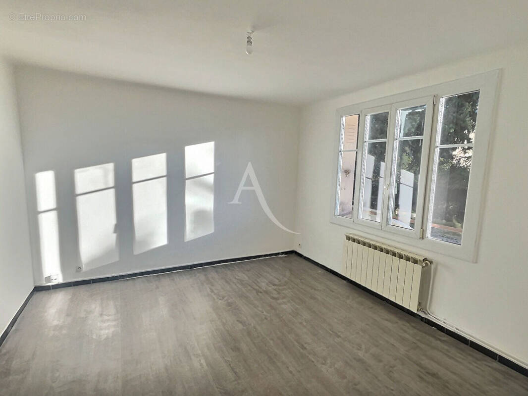 Appartement à MARSEILLE-12E
