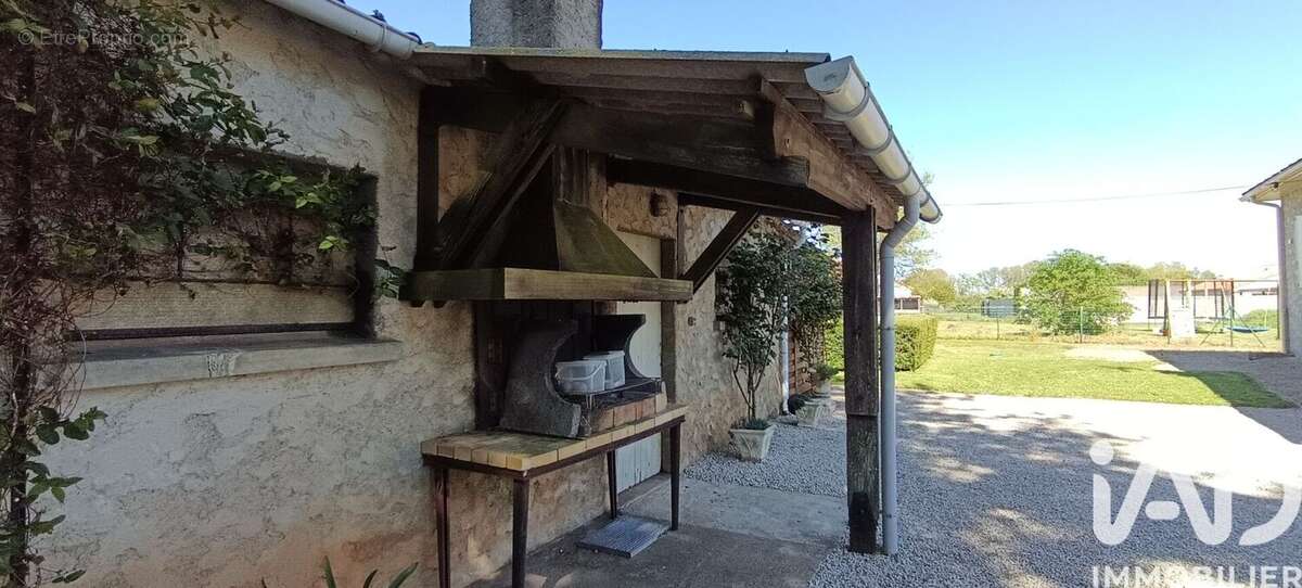 Photo 5 - Maison à VIVONNE