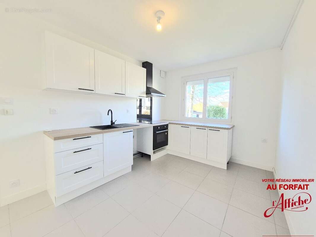 Maison à CASTELGINEST