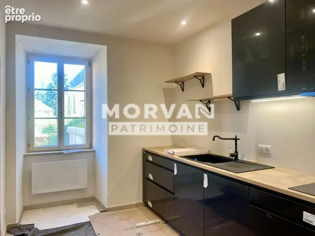 Centre bourg - maison de famille 153 m2 - cour et garage 151000 € - photo 8