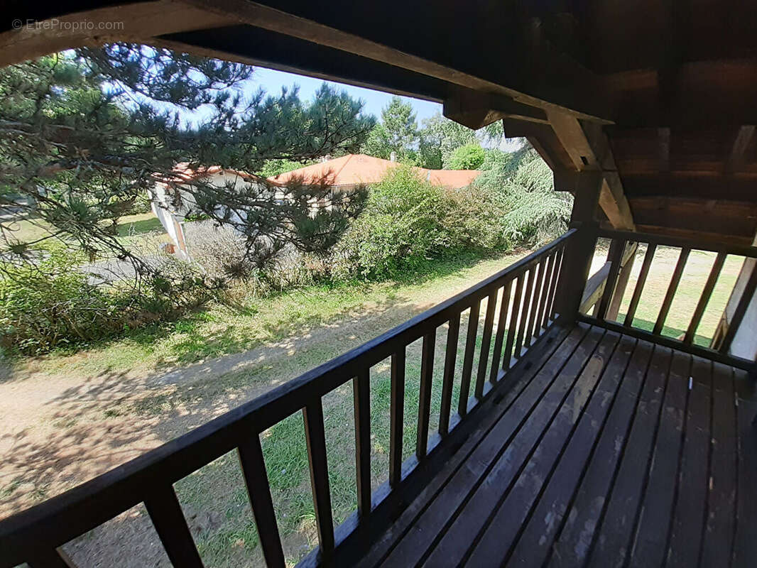 Maison à SAINT-AVIT