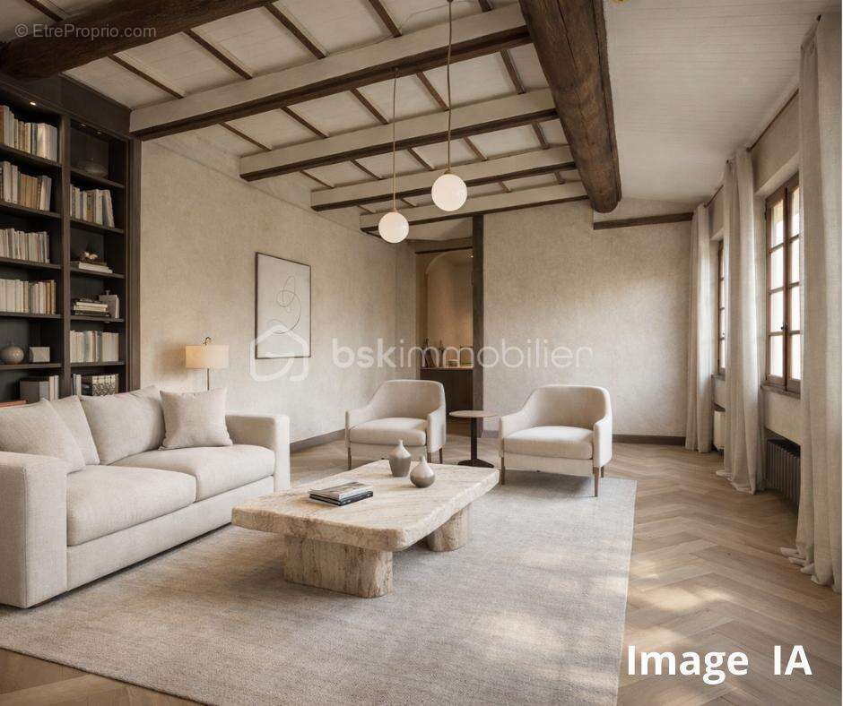 Maison à MENERBES