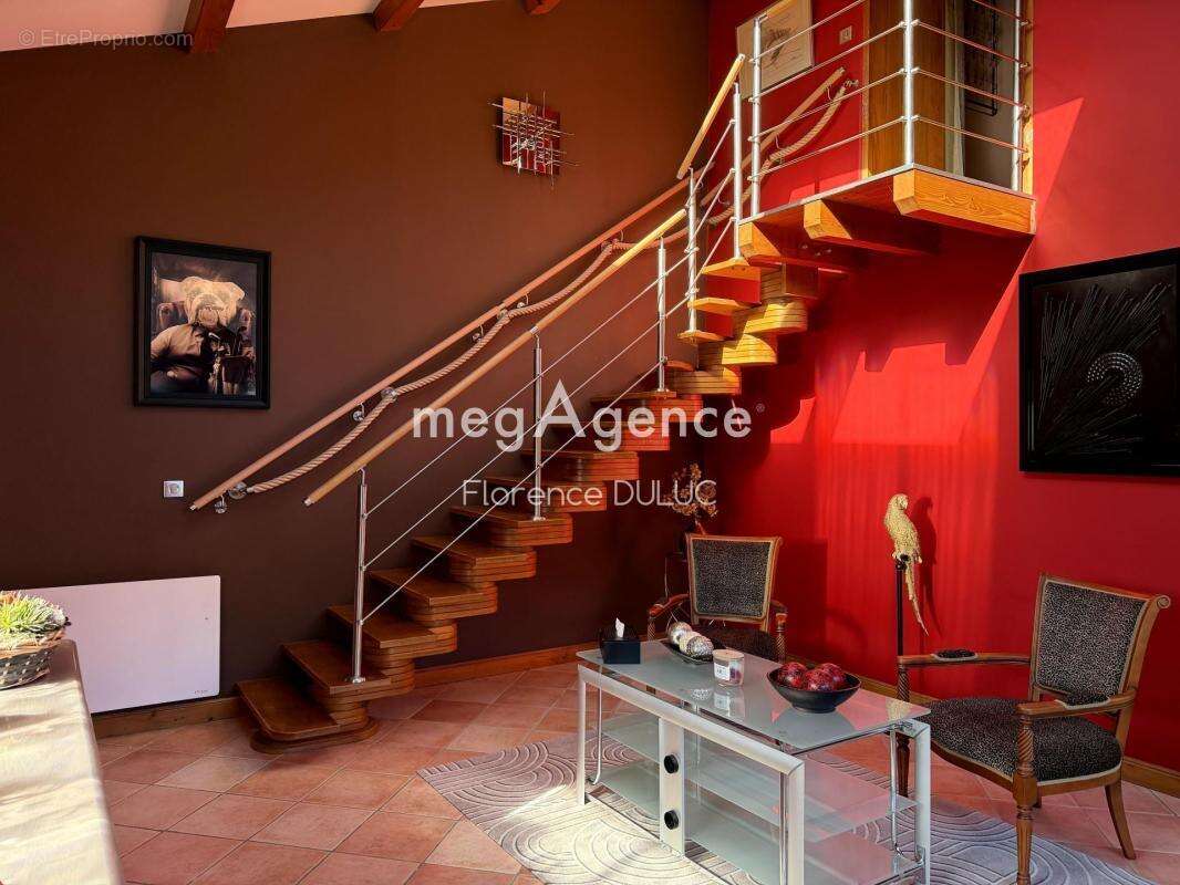 Belle maison atypique en pierre avec garage - photo 5