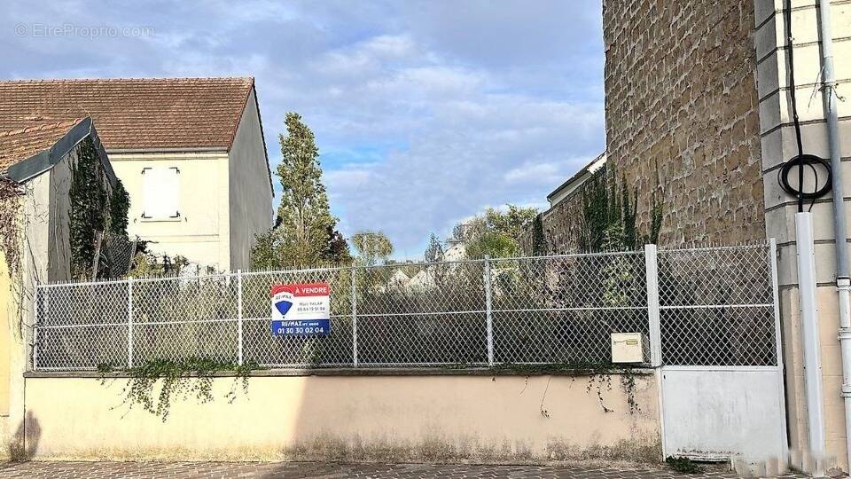 Terrain à CERGY