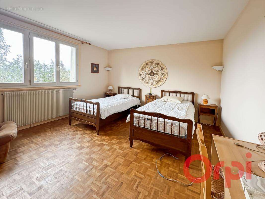 Maison à SAINT-AMAND-MONTROND