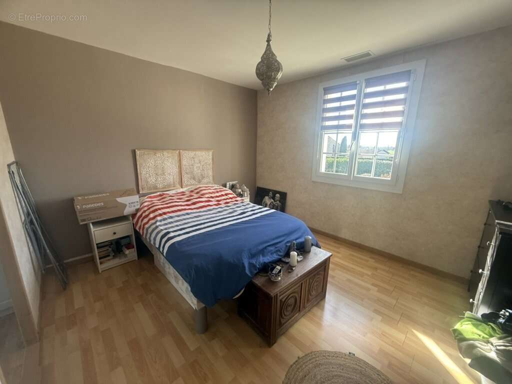 Maison à CHASSENEUIL-SUR-BONNIEURE