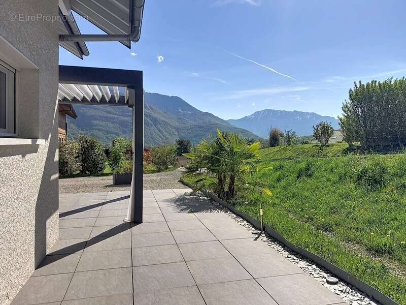 Maison à LATHUILE