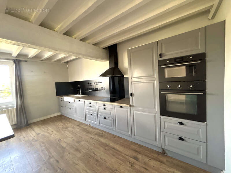 Maison de caractère avec piscine et annexe, au calme - photo 8
