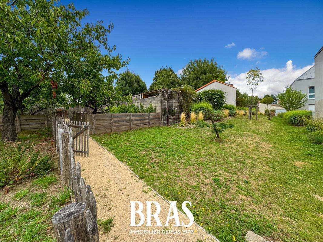 Appartement à BOUGUENAIS