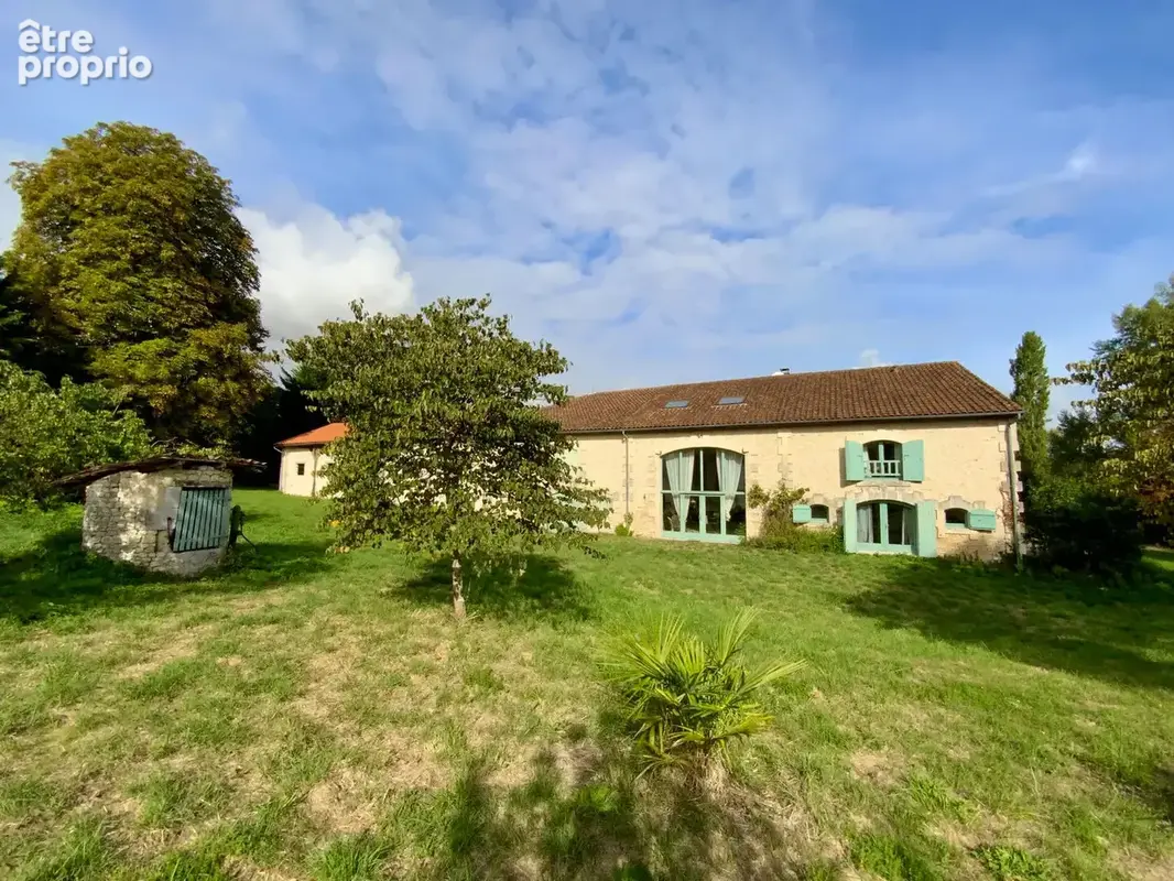 Photo Maison à Ozillac au prix de 274 500€