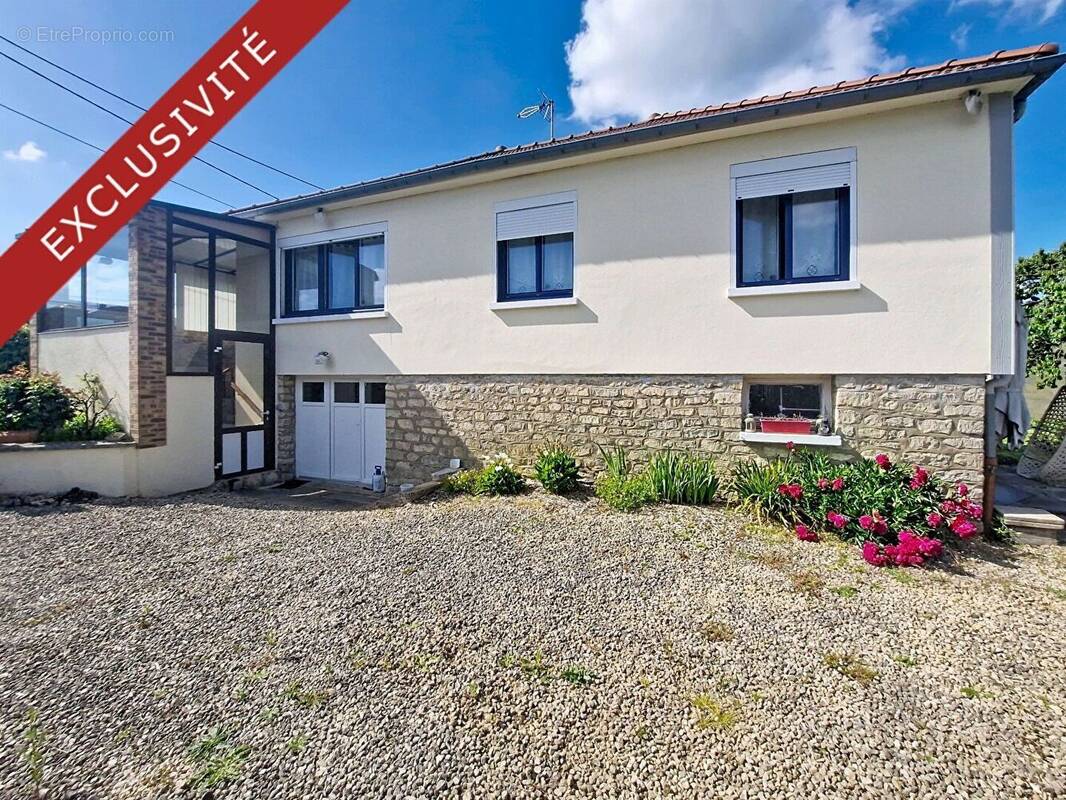 Maison 3 pièces 81 m² · à Etrepagny · 81 m² · 160 000 €