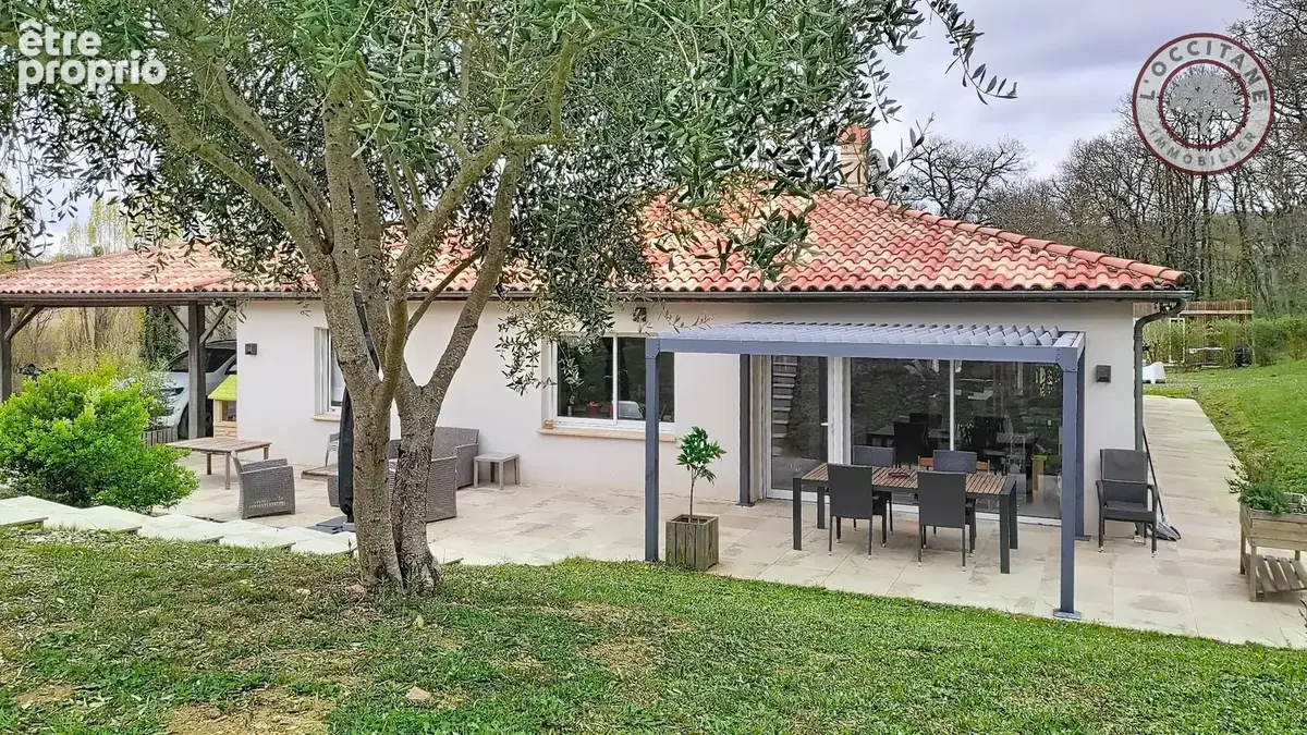 Photo Maison à L'isle-Jourdain au prix de 485 000€