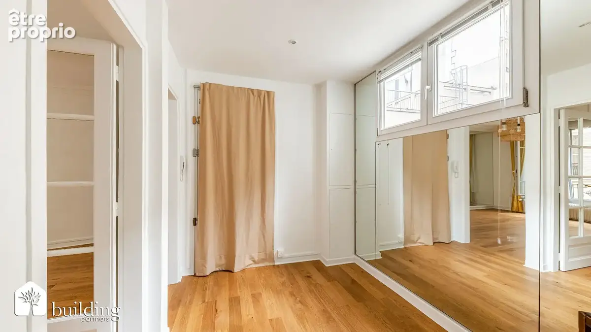 Arc de Triomphe Paris 17ème - Appartement 3 pièces 70 m² - photo 8