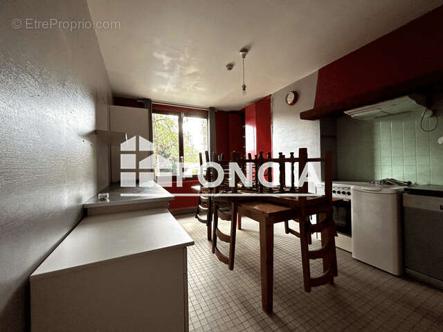 Maison à FONTENAY-LE-VICOMTE