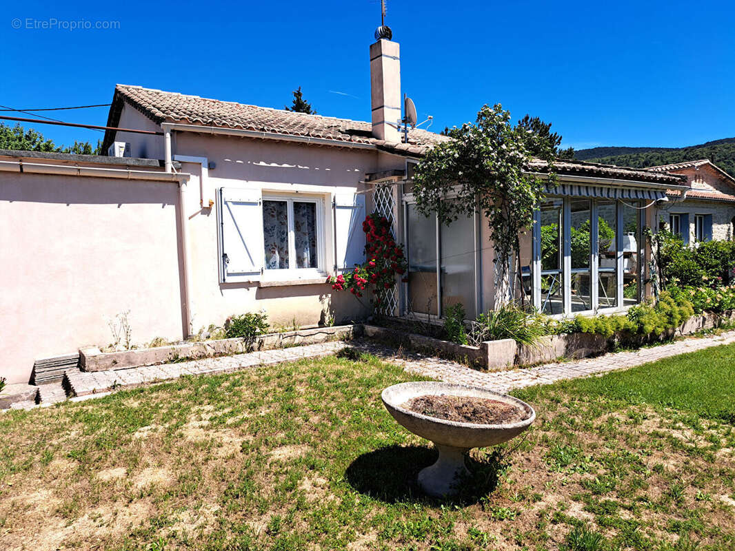 Maison à MALAUCENE