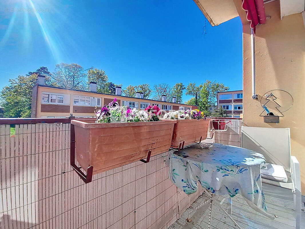 Appartement à VERNEUIL-SUR-SEINE