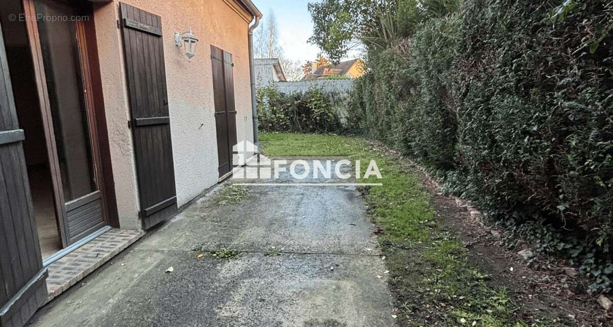 Maison à SAINT-LEU-LA-FORET