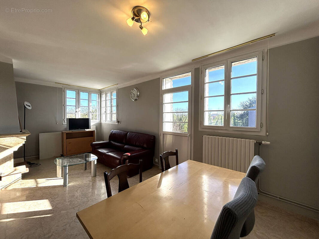 Appartement à CHARLEVILLE-MEZIERES
