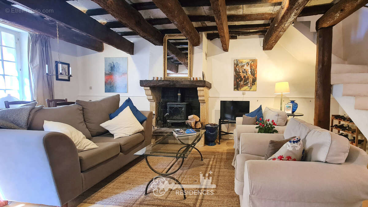 Maison à LA CALMETTE