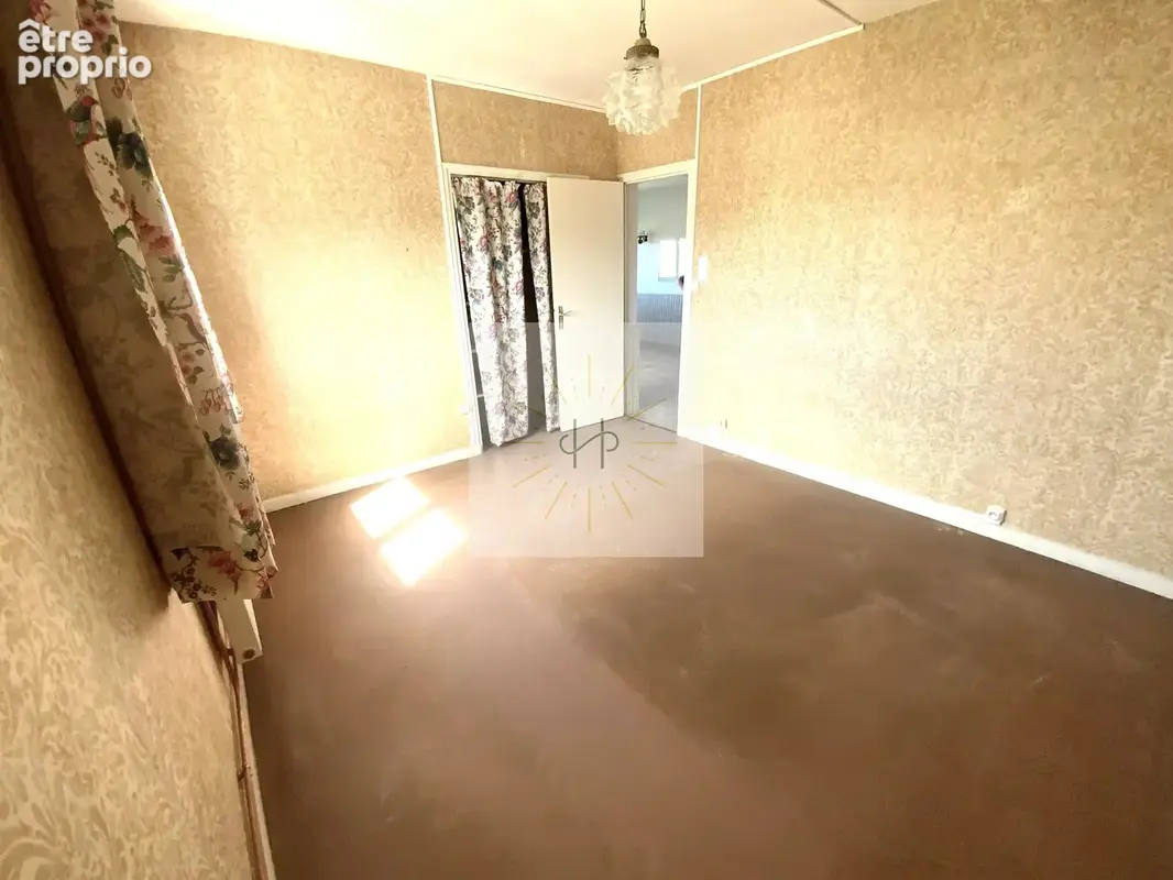 Appartement 5 pièces 78 m² à vendre à Montelimar (26200) - photo 8