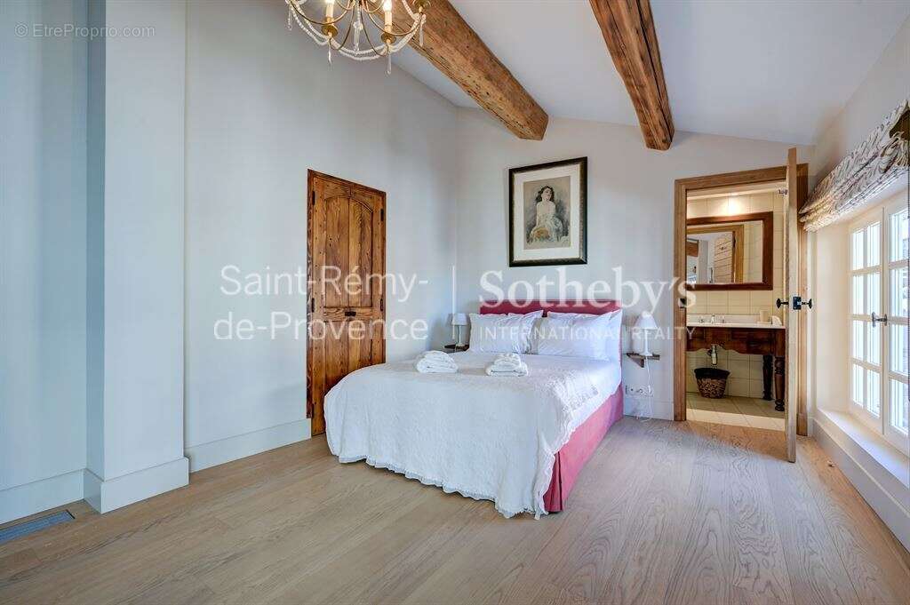 Maison à SAINT-REMY-DE-PROVENCE