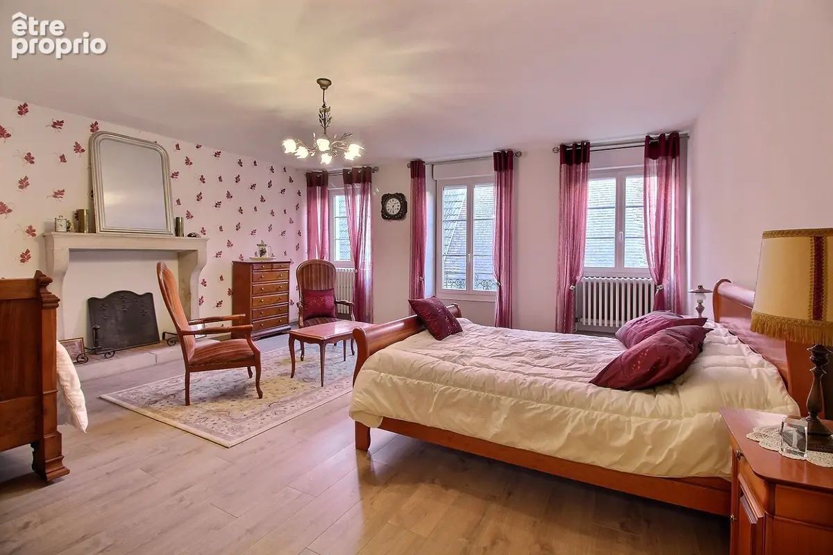 ST GENGOUX, maison de village 150 m² - photo 7