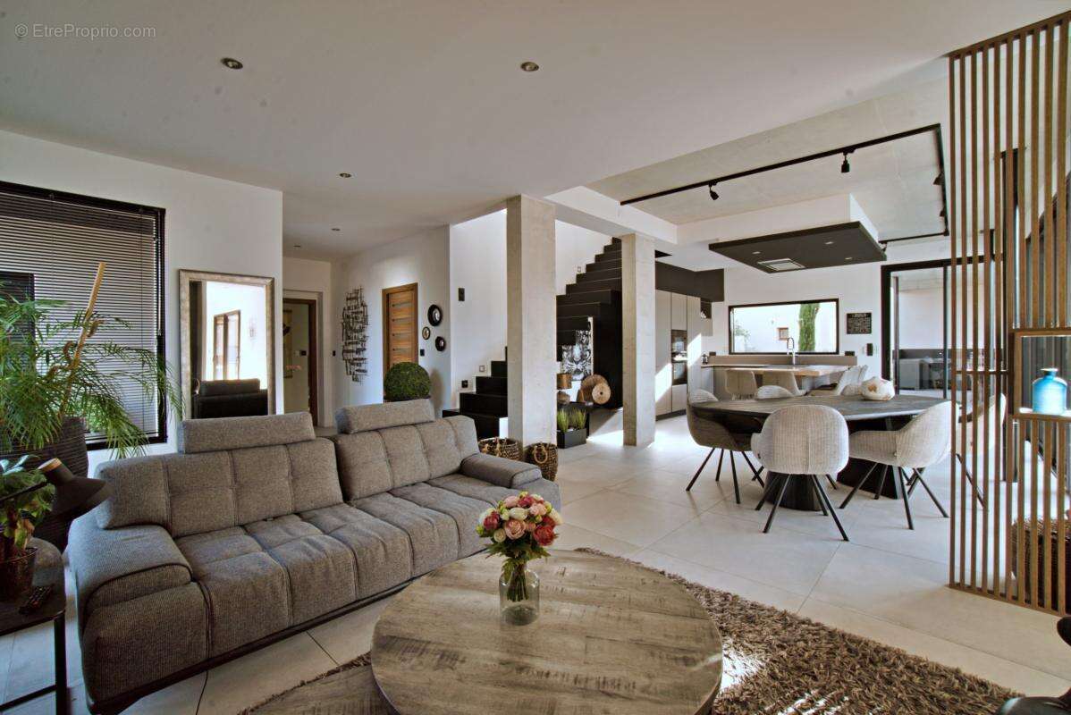 Maison à VILLEFRANCHE-SUR-SAONE