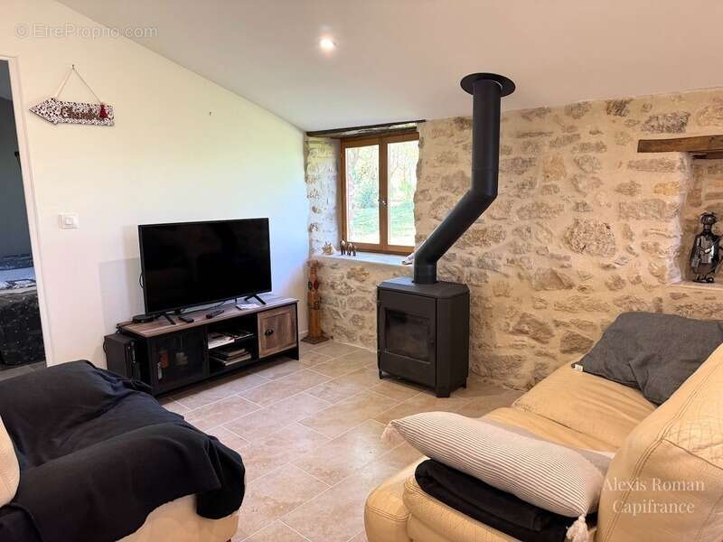 Maison à VILLEFRANCHE-DE-LONCHAT