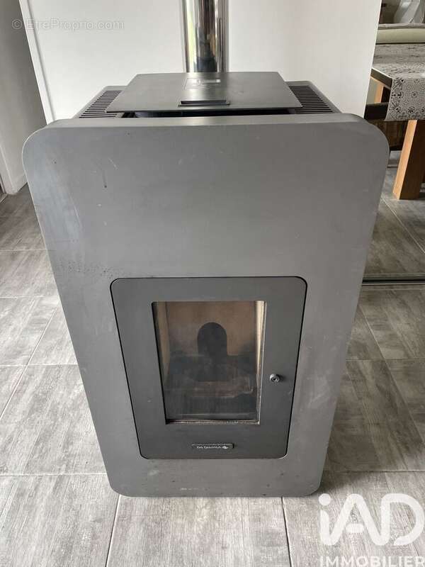 Maison 98 m² à Germignac  - photo 8