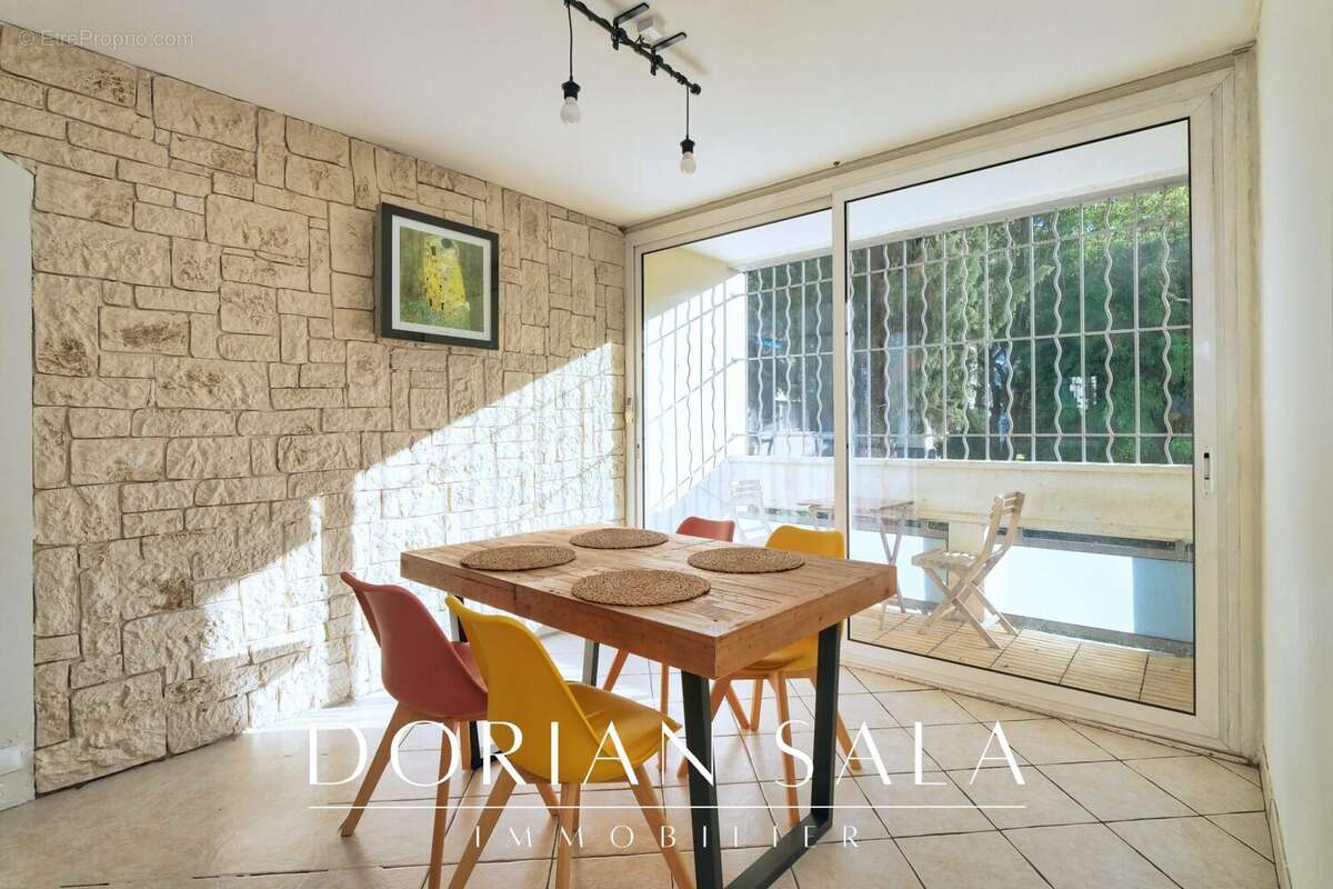 Appartement à MARSEILLE-12E