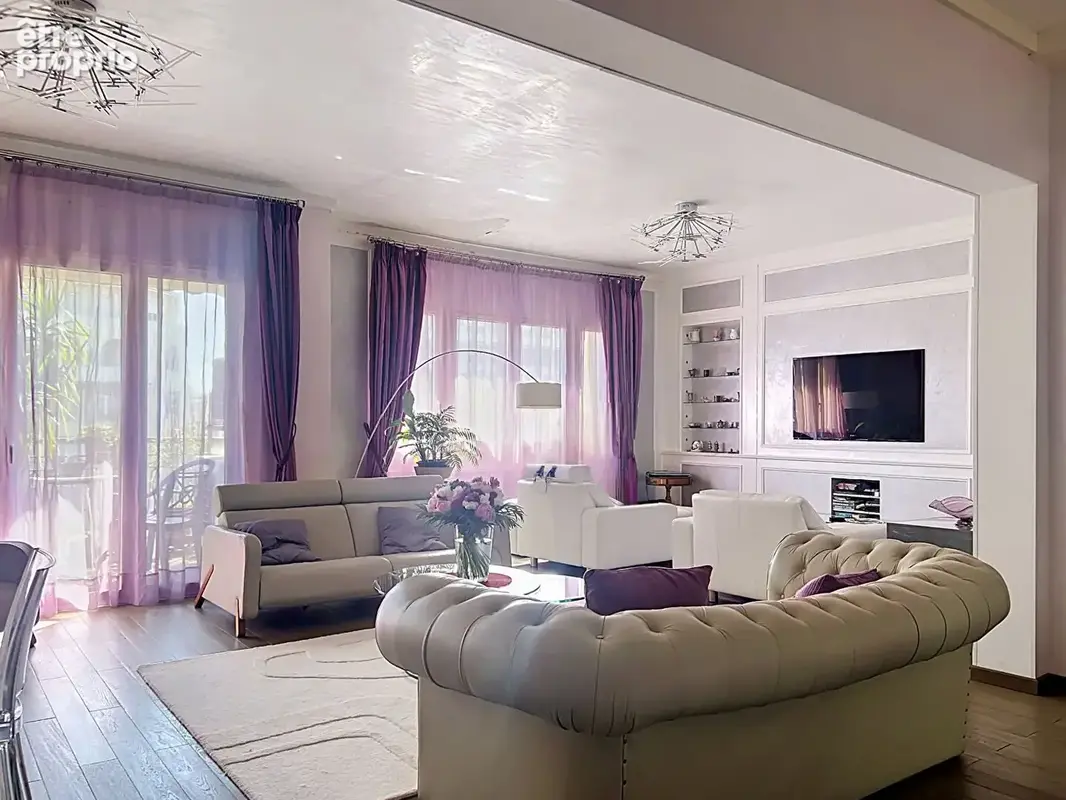 URGENT - Superbe appartement de standing aux beaux volumes - photo 3