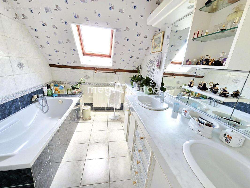 Maison à RAMBOUILLET