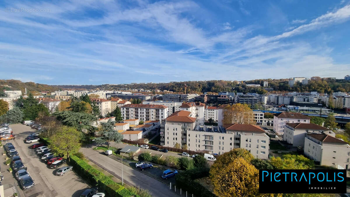 Appartement à LYON-9E