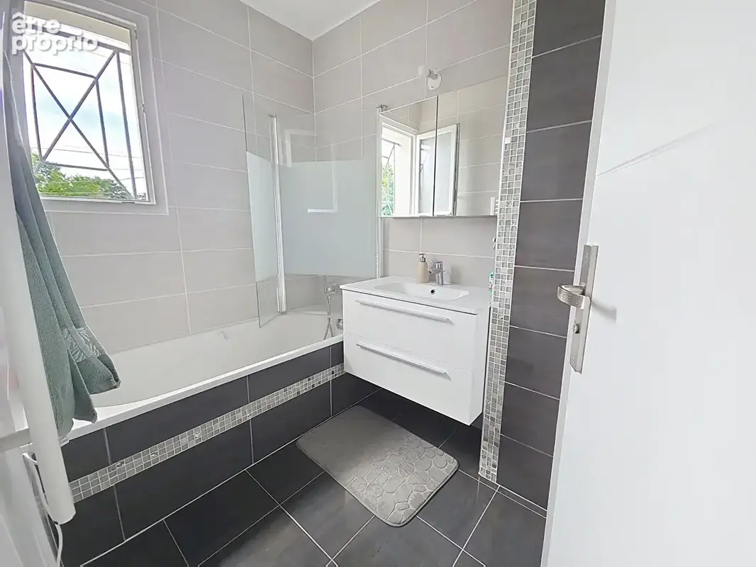 Maison Pessac 6 pièce(s) 144 m2 - photo 9