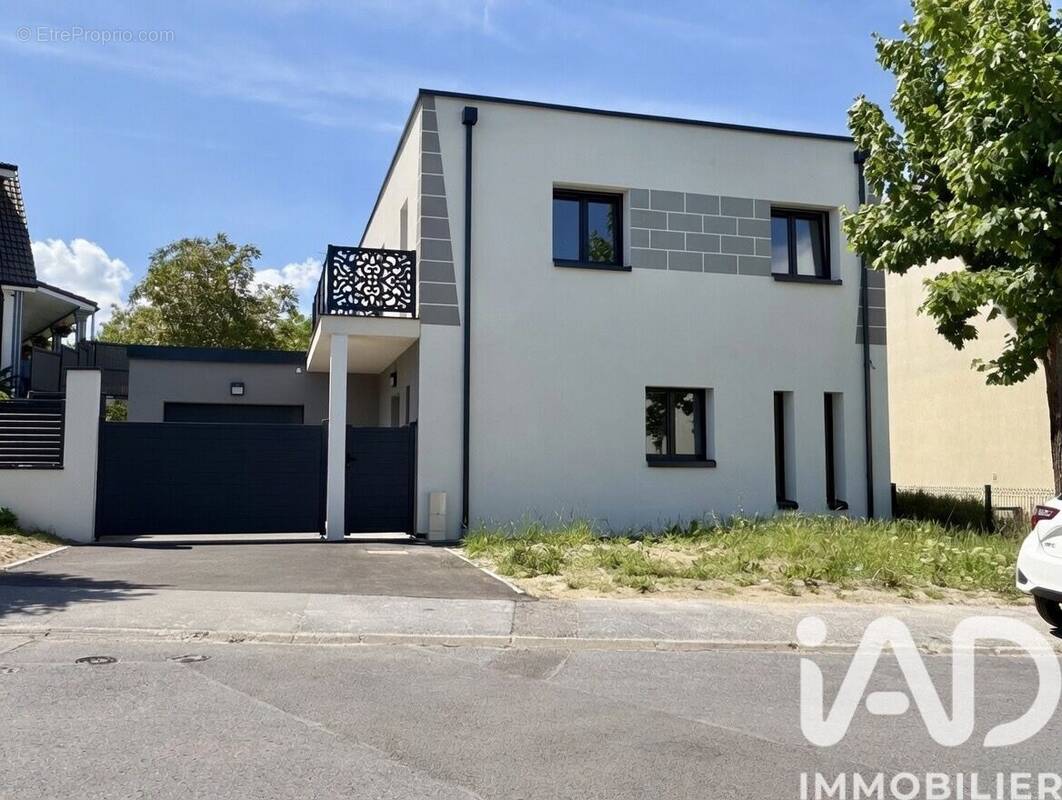 Photo 1 - Maison à REIMS