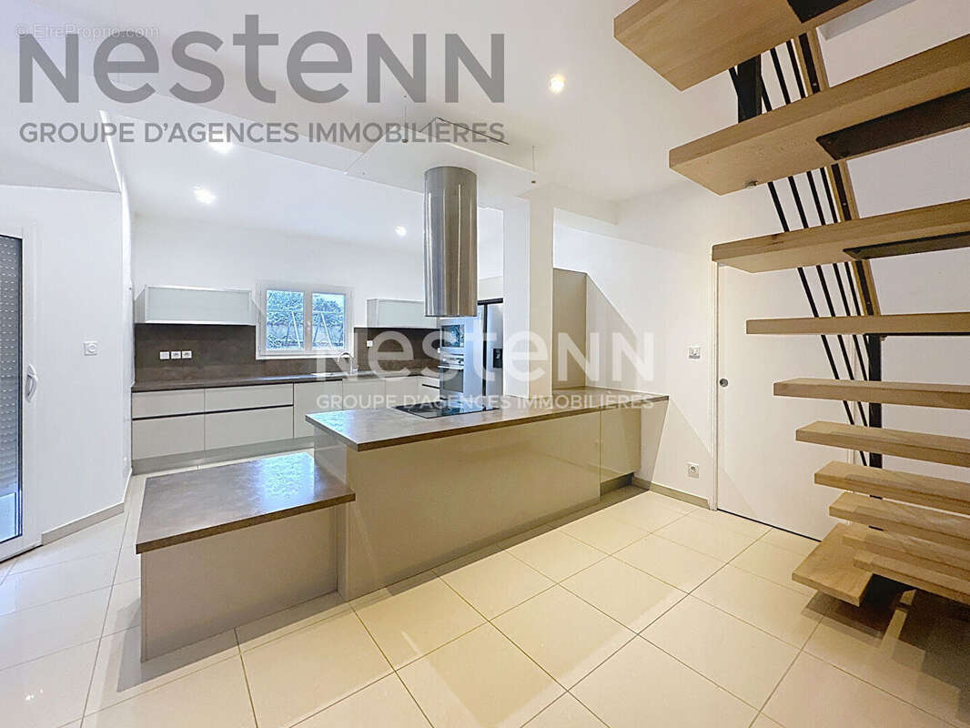 La Chaussée-Saint-Victor / magnifique maison contemporaine de 235 m² à découvrir ! - photo 8