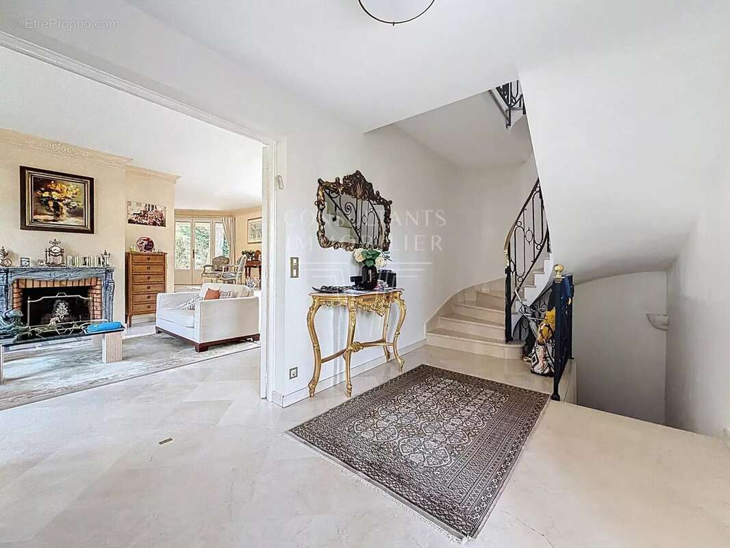 Maison à LE VESINET