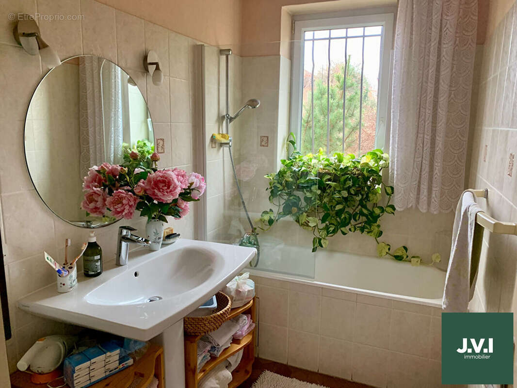 Maison à MONTMORENCY