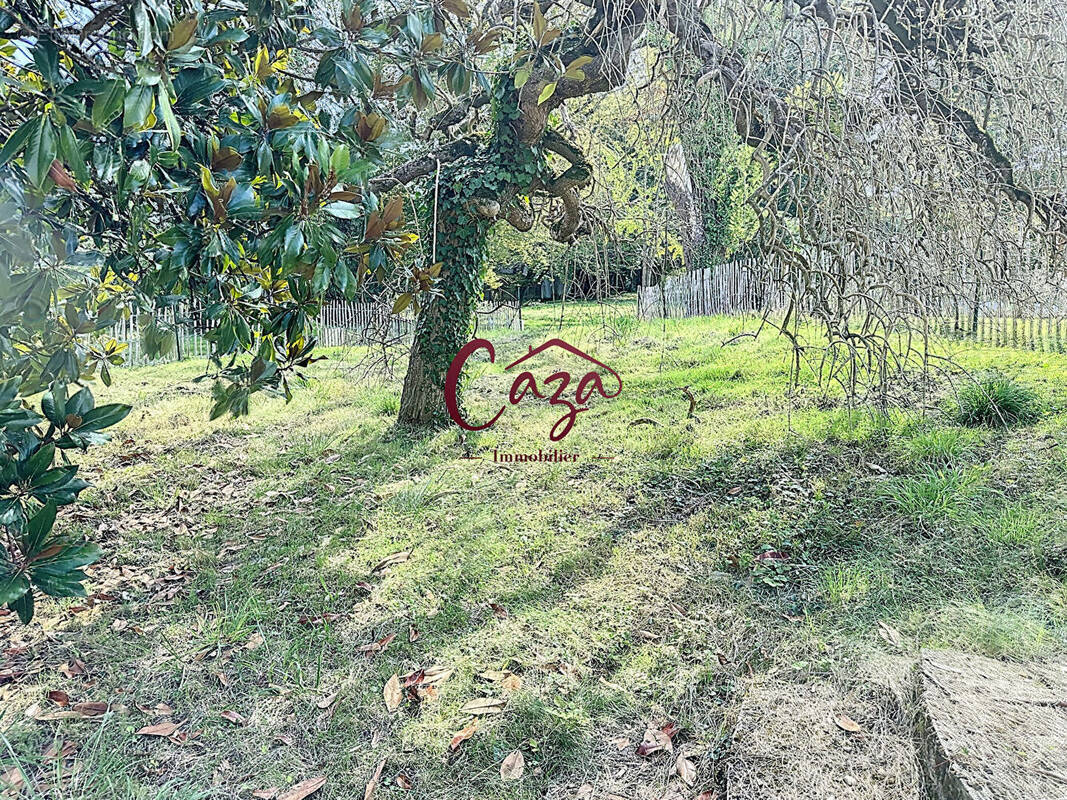 Maison à FARGUES-SAINT-HILAIRE