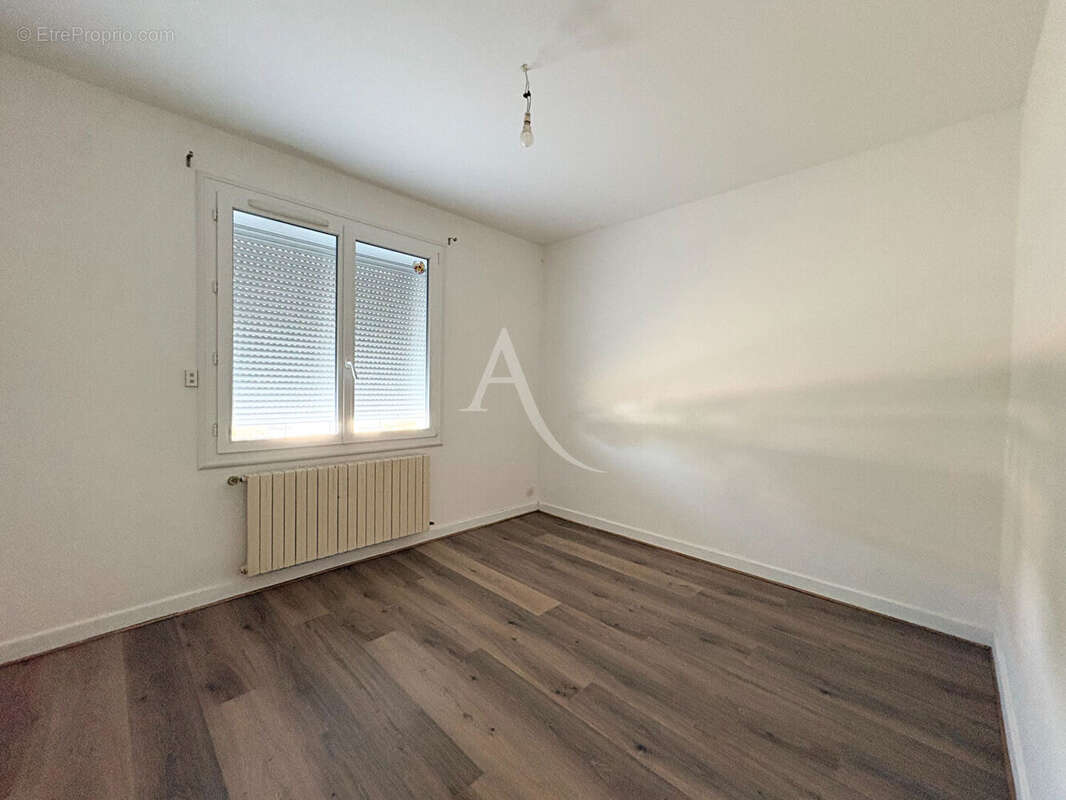 Maison 4 pièces - 2 chambres - NALLIERS - photo 5