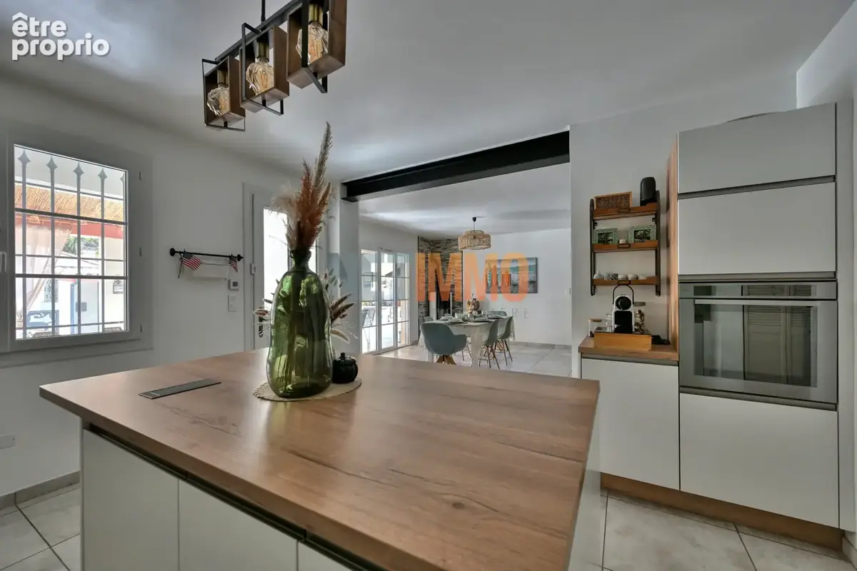 Aimargues - Maison de ville - photo 14