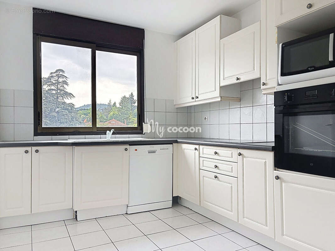 Appartement à LYON-9E