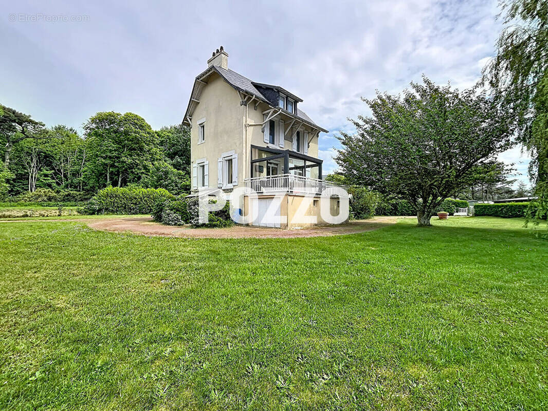 Maison à JULLOUVILLE