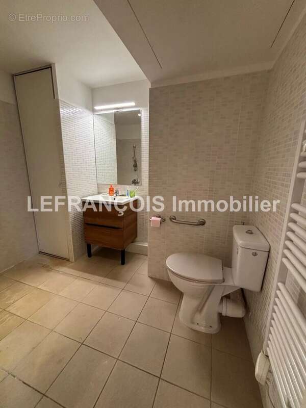 Appartement à MANDELIEU-LA-NAPOULE